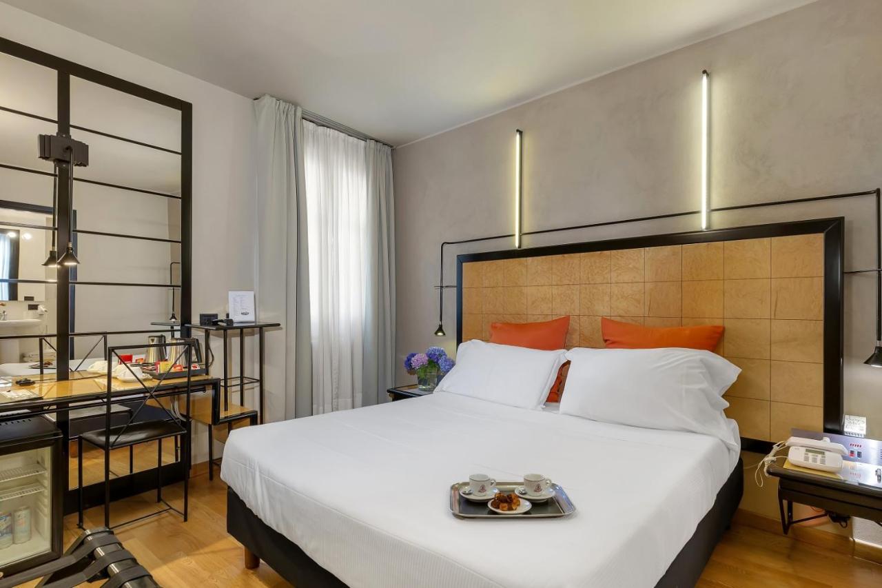 Hotel Ancora แวร์บาเนีย ภายนอก รูปภาพ
