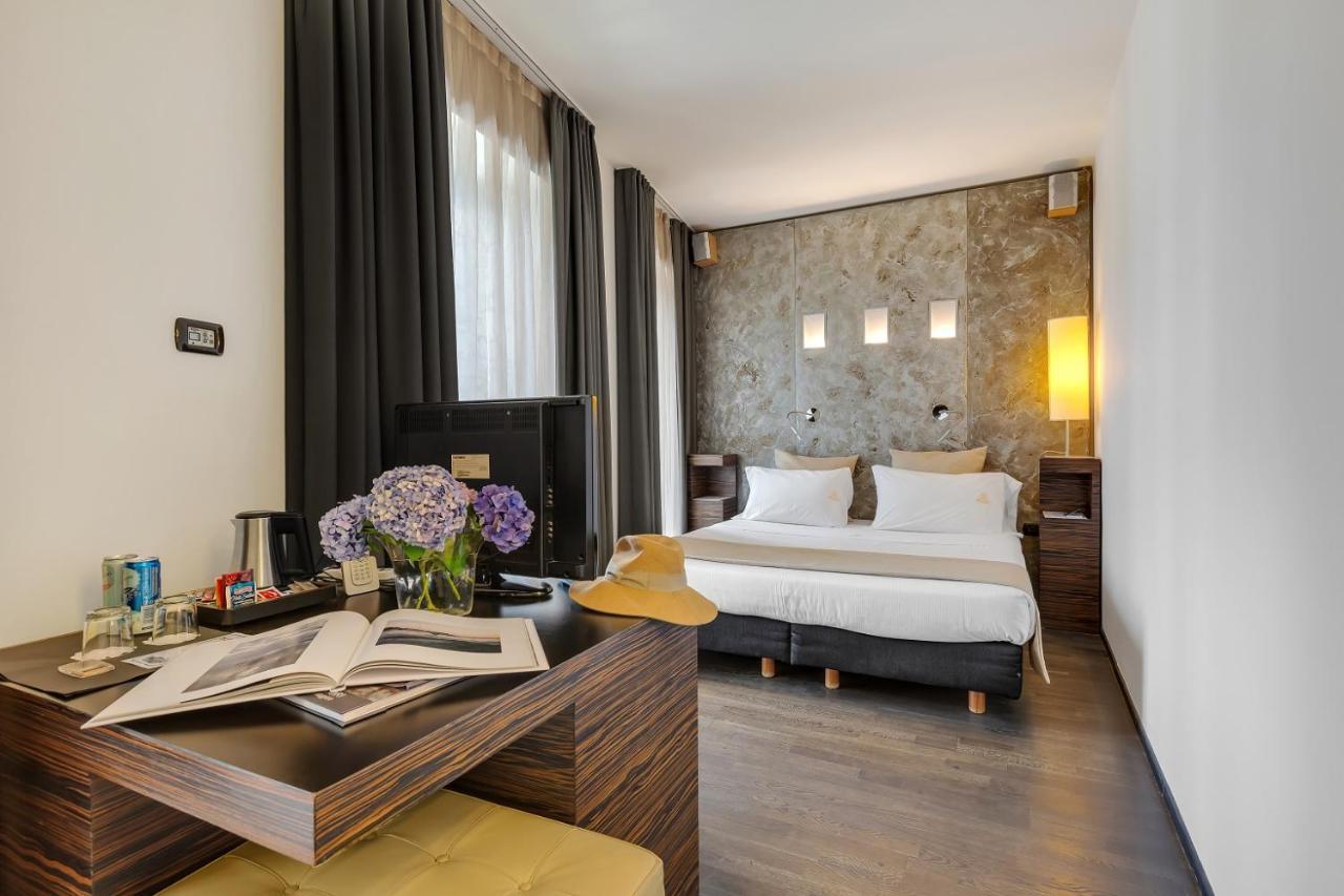 Hotel Ancora แวร์บาเนีย ภายนอก รูปภาพ