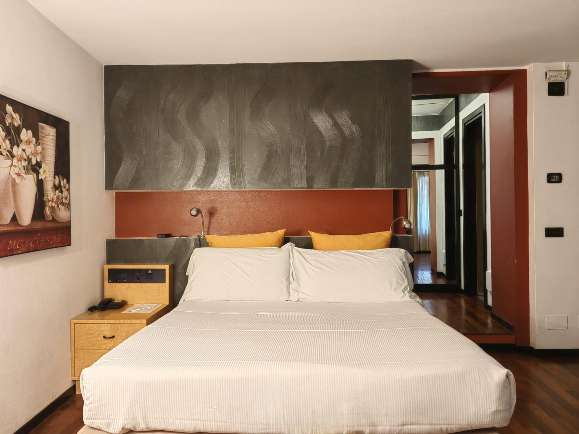Hotel Ancora แวร์บาเนีย ภายนอก รูปภาพ