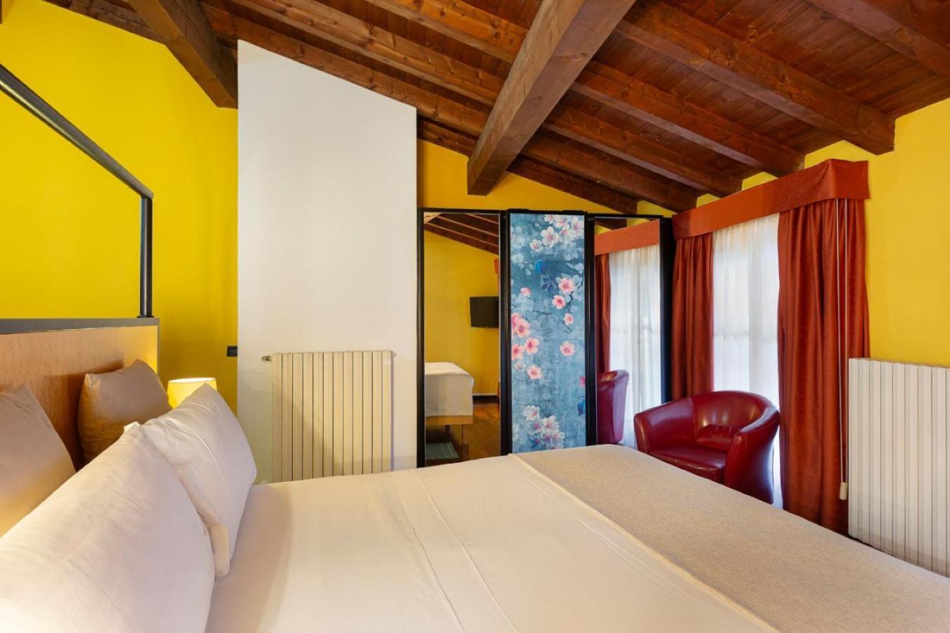 Hotel Ancora แวร์บาเนีย ภายนอก รูปภาพ